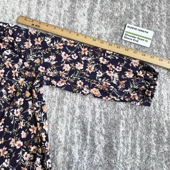 Two by Vince Camuto Blouse Women Size M Floral Multicolor Curved Hem V-neck‎ - Picture 12 of 15